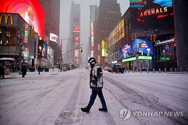 눈 내린 뉴욕 타임스퀘어