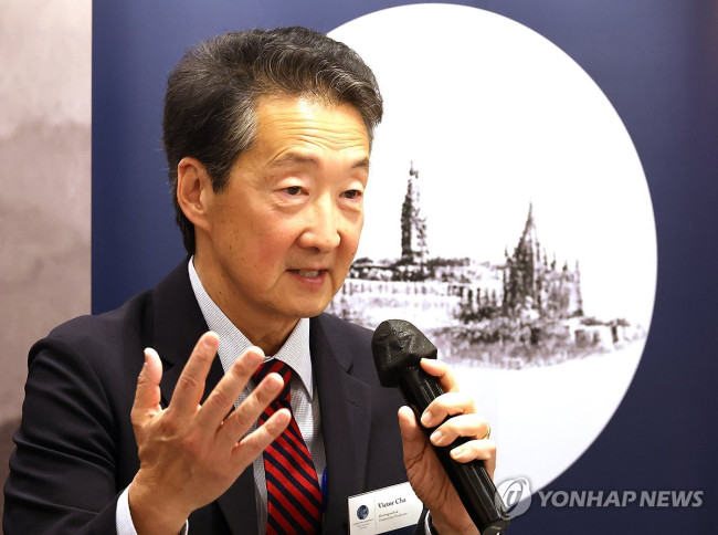 발언하는 빅터 차 미 전략국제문제연구소 한국 석좌
